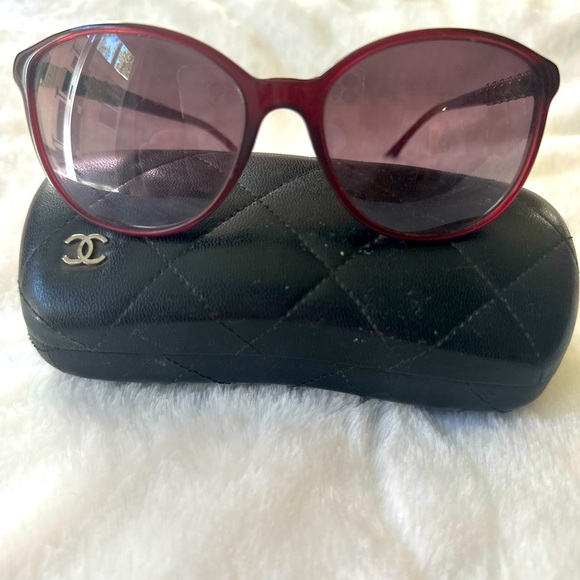 Chanel burgundy red sunglasses authentic vintage - Picture 1 of 9